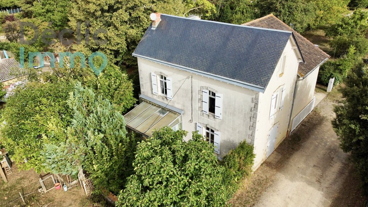 maison 7 pièces 215 m2 à vendre à La Villedieu-du-Clain (86340)