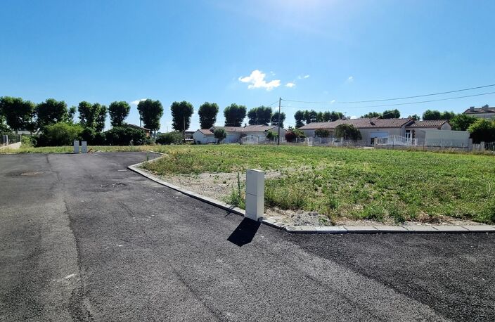 TERRAIN VIABILISÉ 720 m² — photo 2