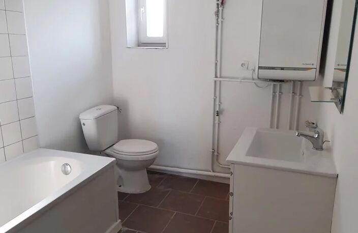 Bien vendu : Appartement  Fourmies (59610) — photo 2