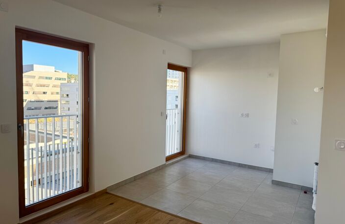 Appartement neuf à Confluence — photo 2