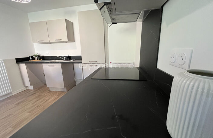 APPARTEMENT T2 SECURISE AVEC TERRASSE ET PARKING - NOTRE DAME DE BONDEVILLE - 53.7m² — photo 5