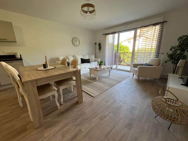 APPARTEMENT T4 SECURISE AVEC TERRASSE, CAVE ET DOUBLE BOX - NOTRE DAME DE BONDEVILLE - 109.10 m² — photo du bien