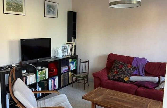 A 2 pas du centre T4/5 RDJ avec garage — photo 3