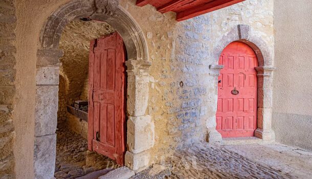 Chateau 10 pièces  à vendre Banon 04150