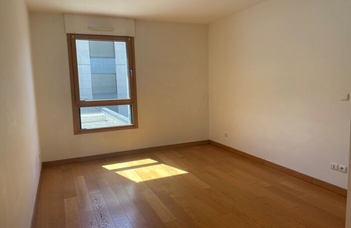 F2 — photo 3