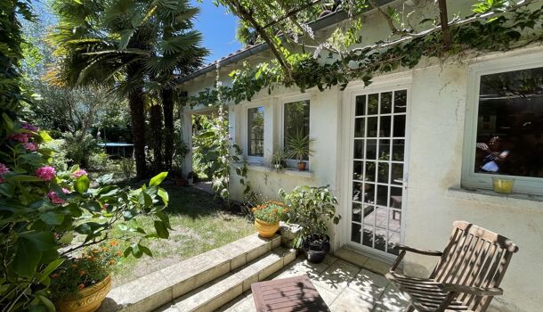 Villa / Maison 9 pièces  à vendre Saintes 17100