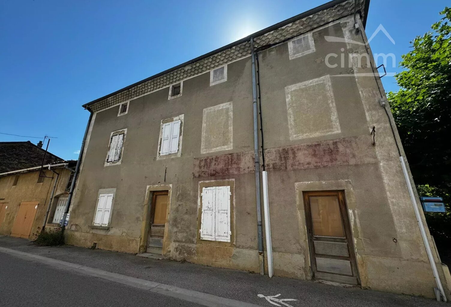 Ancienne bâtisse, Saint-Barthélémy-de-Vals — photo 1