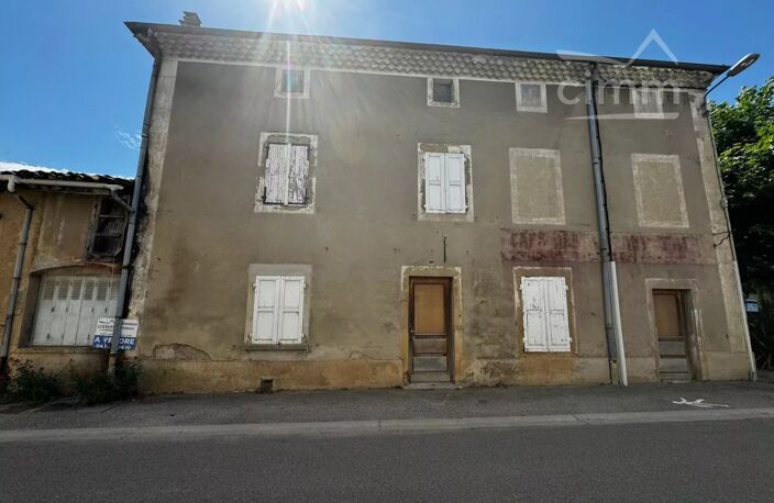 Ancienne bâtisse, Saint-Barthélémy-de-Vals — photo 3
