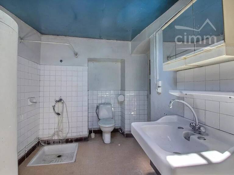 Ancienne bâtisse, Saint-Barthélémy-de-Vals — photo 1
