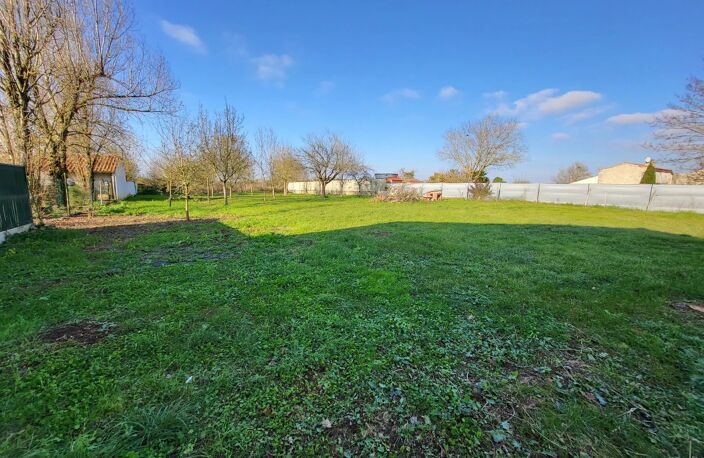 Terrain de 1454m² à Ardillières — photo 4