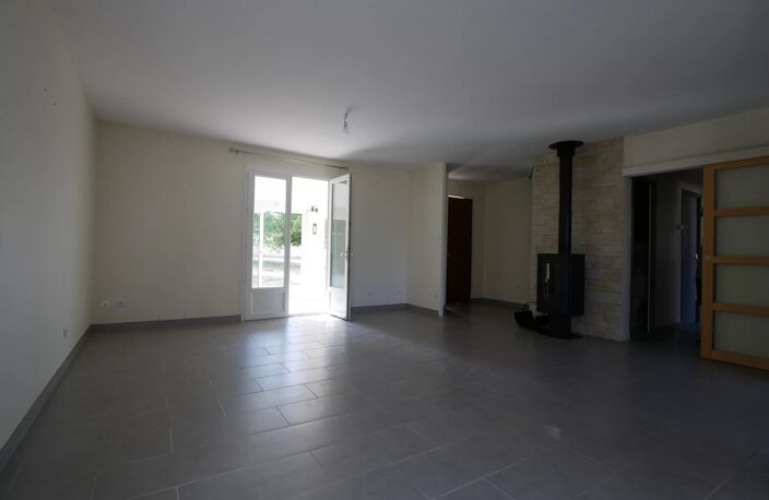 Maison de plain pied à Ardillières — photo 5
