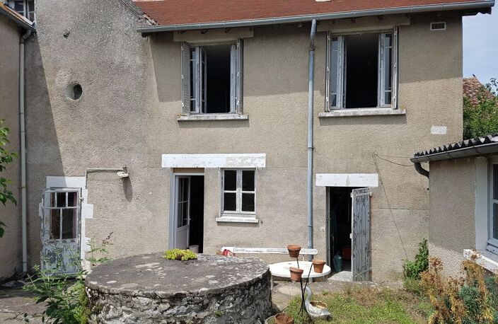 Grande maison de village à vendre, region Montmorillon 86 — photo 2