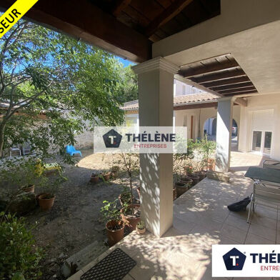 Commerce  1390000 €