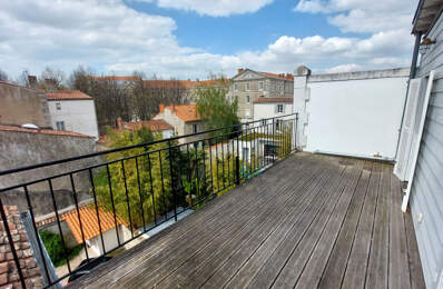 A VENDRE  CENTRE HISTORIQUE APPARTEMENT TYPE 3 AVEC BALCON  PLUS TERRASSE. — photo du bien