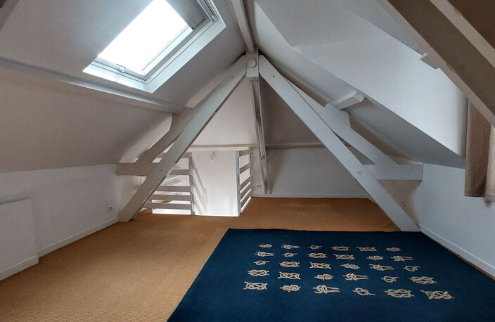 A VENDRE  CENTRE HISTORIQUE APPARTEMENT TYPE 3 AVEC BALCON  PLUS TERRASSE. — photo 4