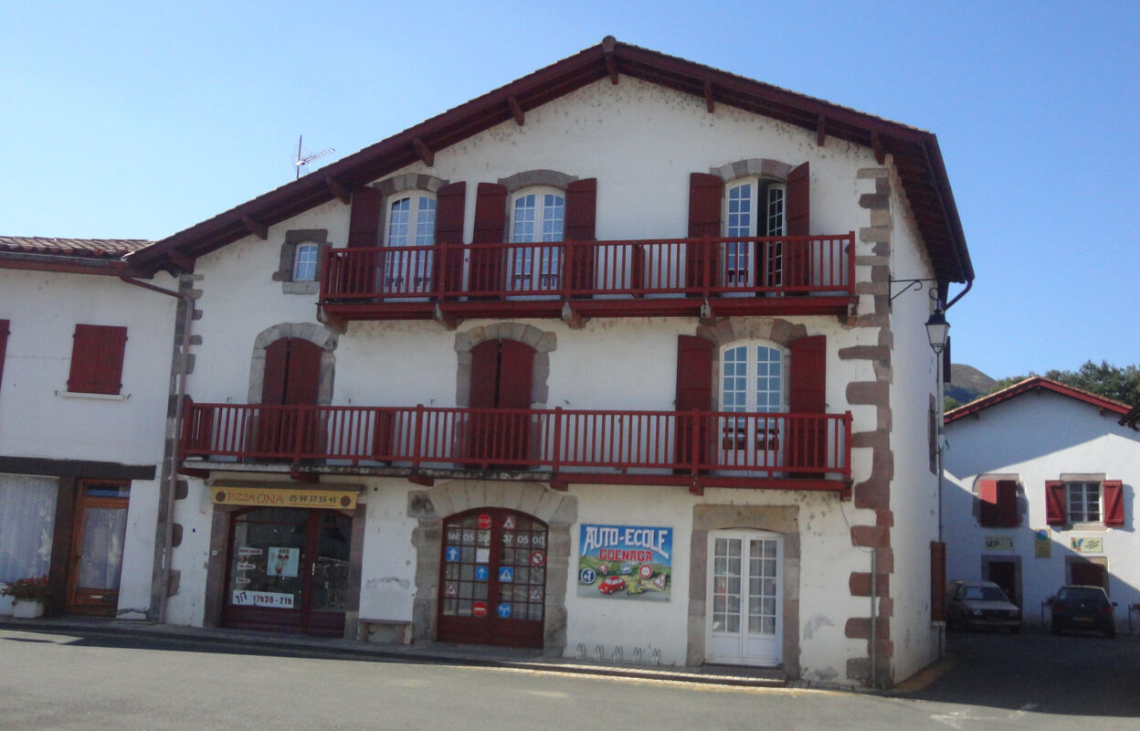 commerce  pièces 53 m2 à louer à Saint-Étienne-de-Baïgorry (64430)