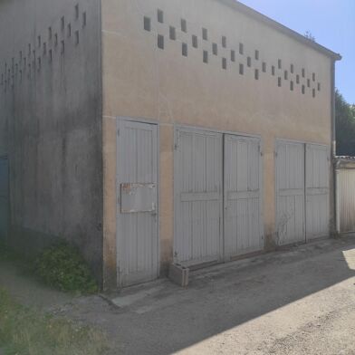 Garage  34000 €