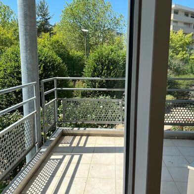 Appartement 3 pièces 275000 €