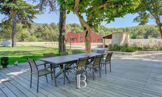 Maison 10 Pièces 220 m² à vendre à Aubagne (13400)