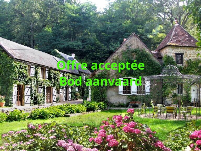Moulin monumental unique avec piscine à vendre en Morvan — photo 1
