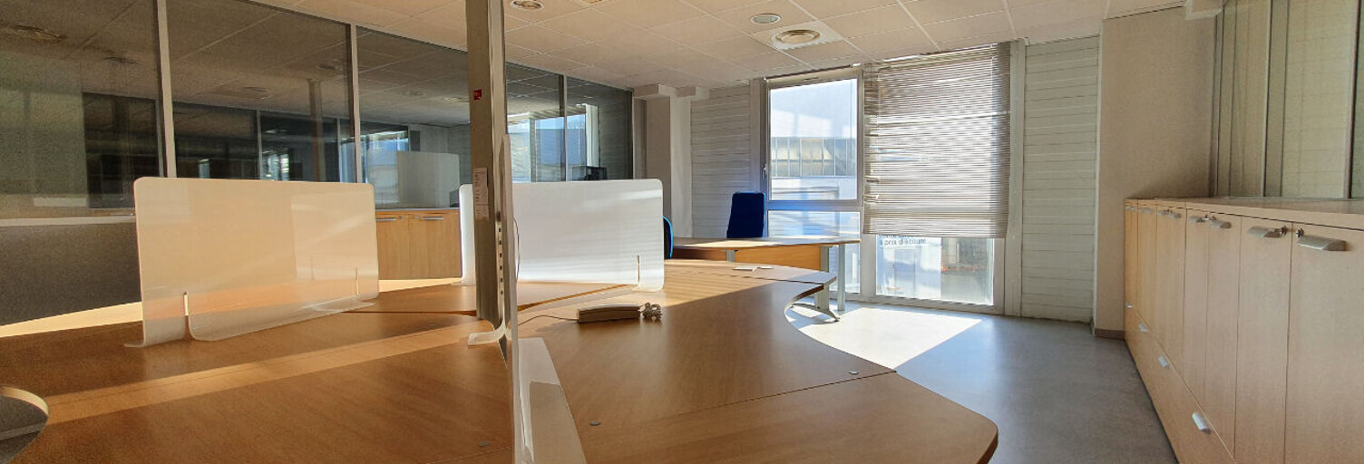 Bureau  435 m² à louer à Marseille 15 (13015)