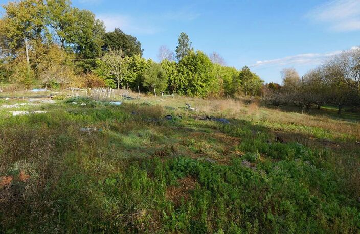 Maison de 145m² sur 3560m² à Taillebourg — photo 2