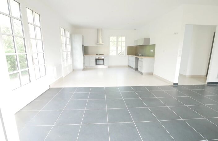 Maison de 145m² sur 3560m² à Taillebourg — photo 3