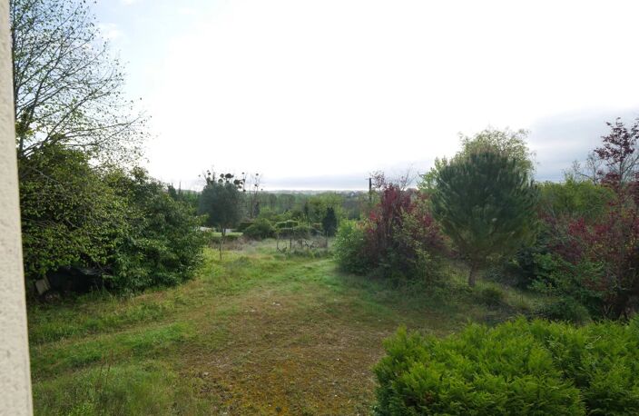 Maison de 145m² sur 3560m² à Taillebourg — photo 4