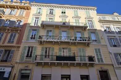 Bureau 5 pièces 2650 €