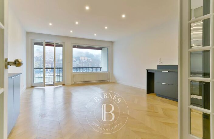 Lyon 2 - Saint Antoine - Appartement de 117.11 m² - Garage - 3 chambres — photo 3