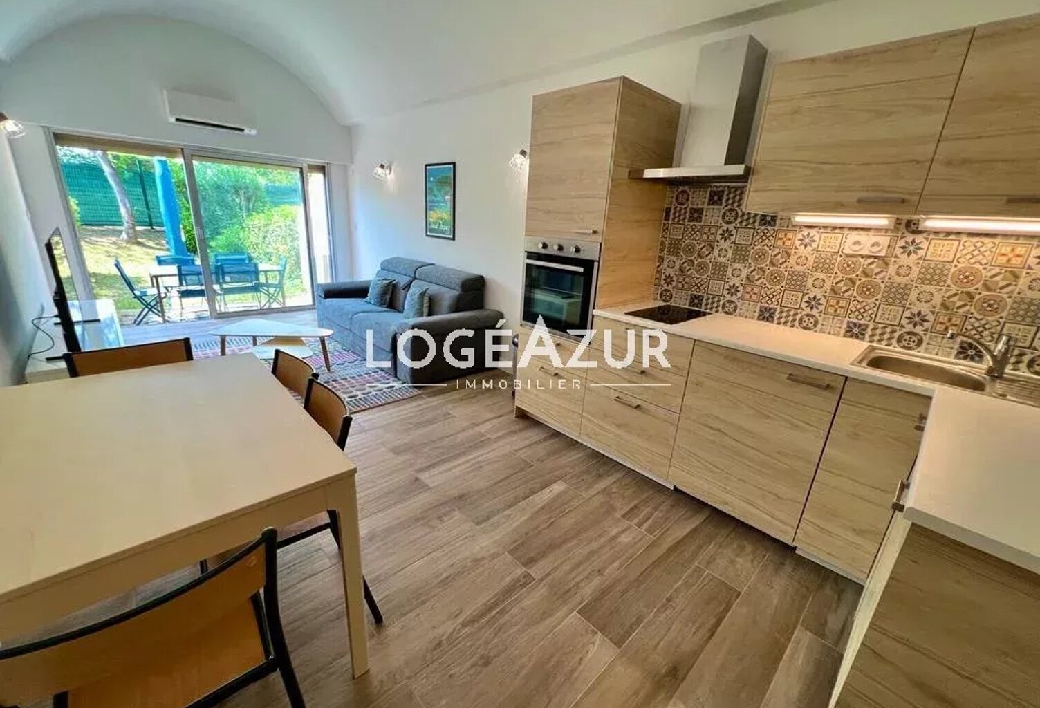ANTIBES - 4 COUCHAGES -PISCINE/TENNIS/GARAGE — photo 1