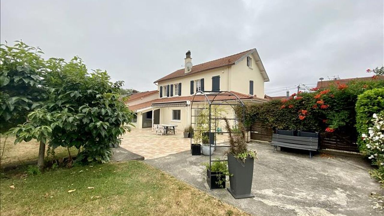 maison 9 pièces 240 m2 à vendre à La Barthe-de-Neste (65250)