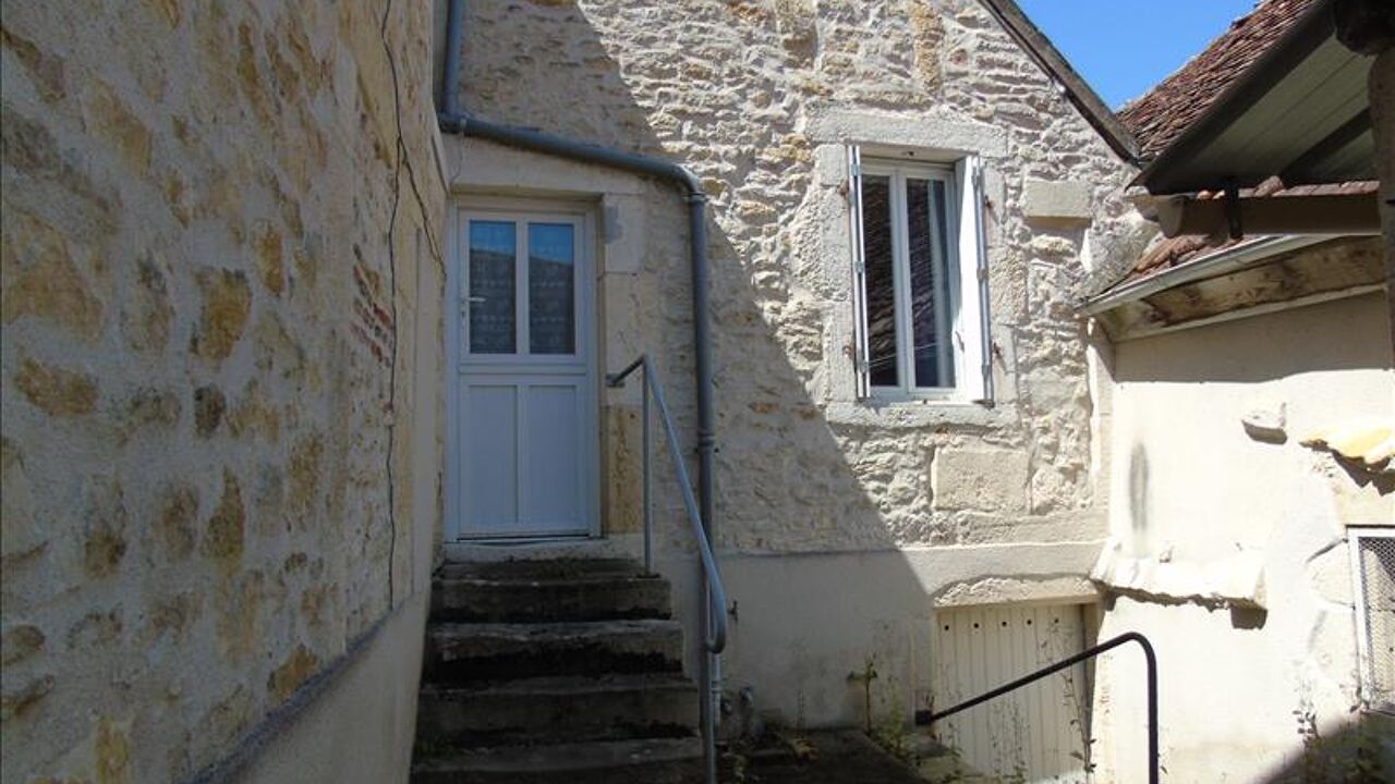 maison 5 pièces 97 m2 à vendre à Bruère-Allichamps (18200)