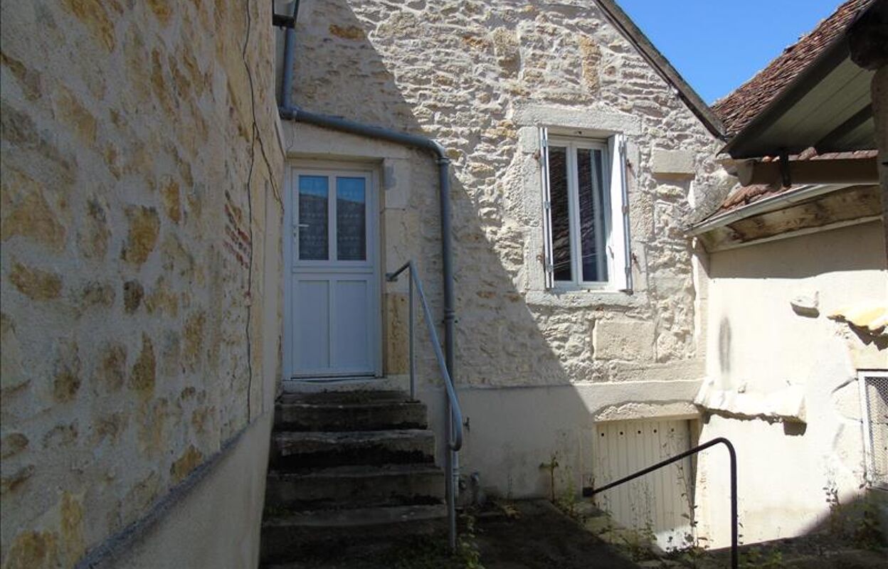 maison 5 pièces 97 m2 à vendre à Bruère-Allichamps (18200)