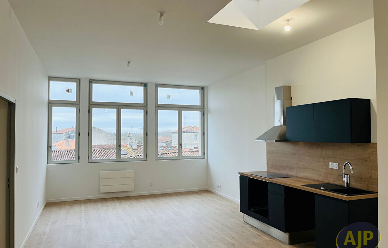 appartement 4 pièces 93 m2 à vendre à Saintes (17100)