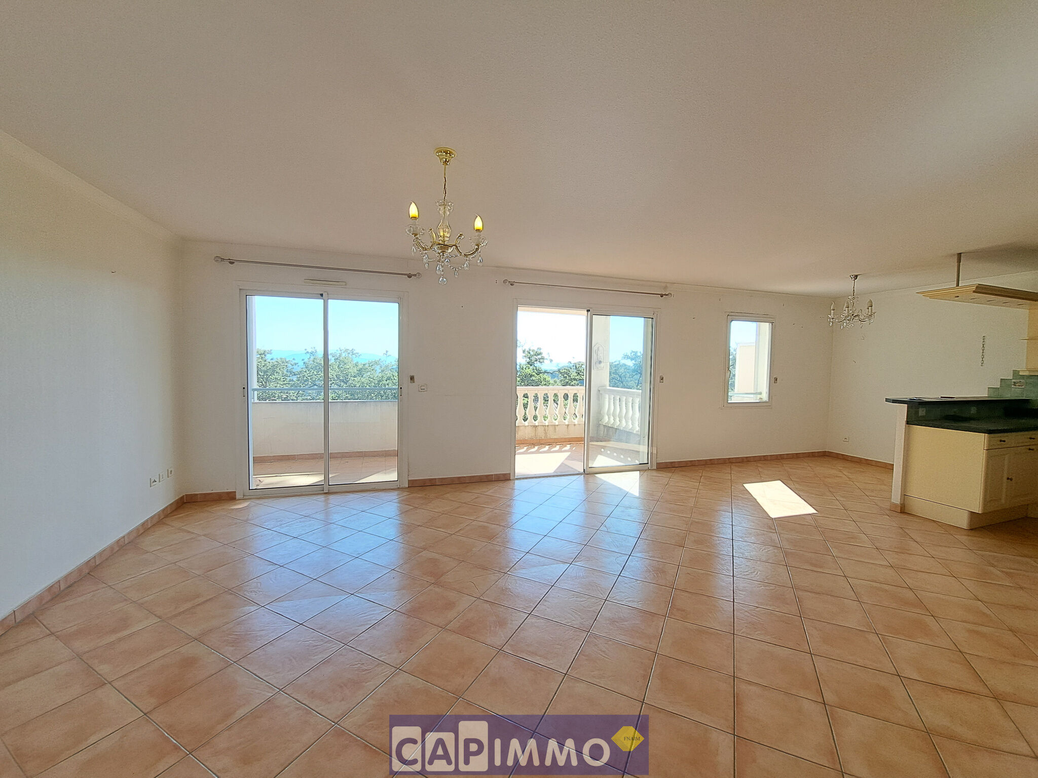 Appartement 3 pièces  à vendre Hyères 83400