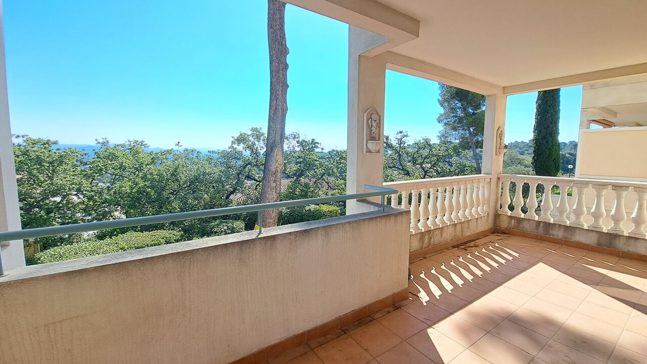 appartement 3 pièces 83 m2 à vendre à Hyères (83400)