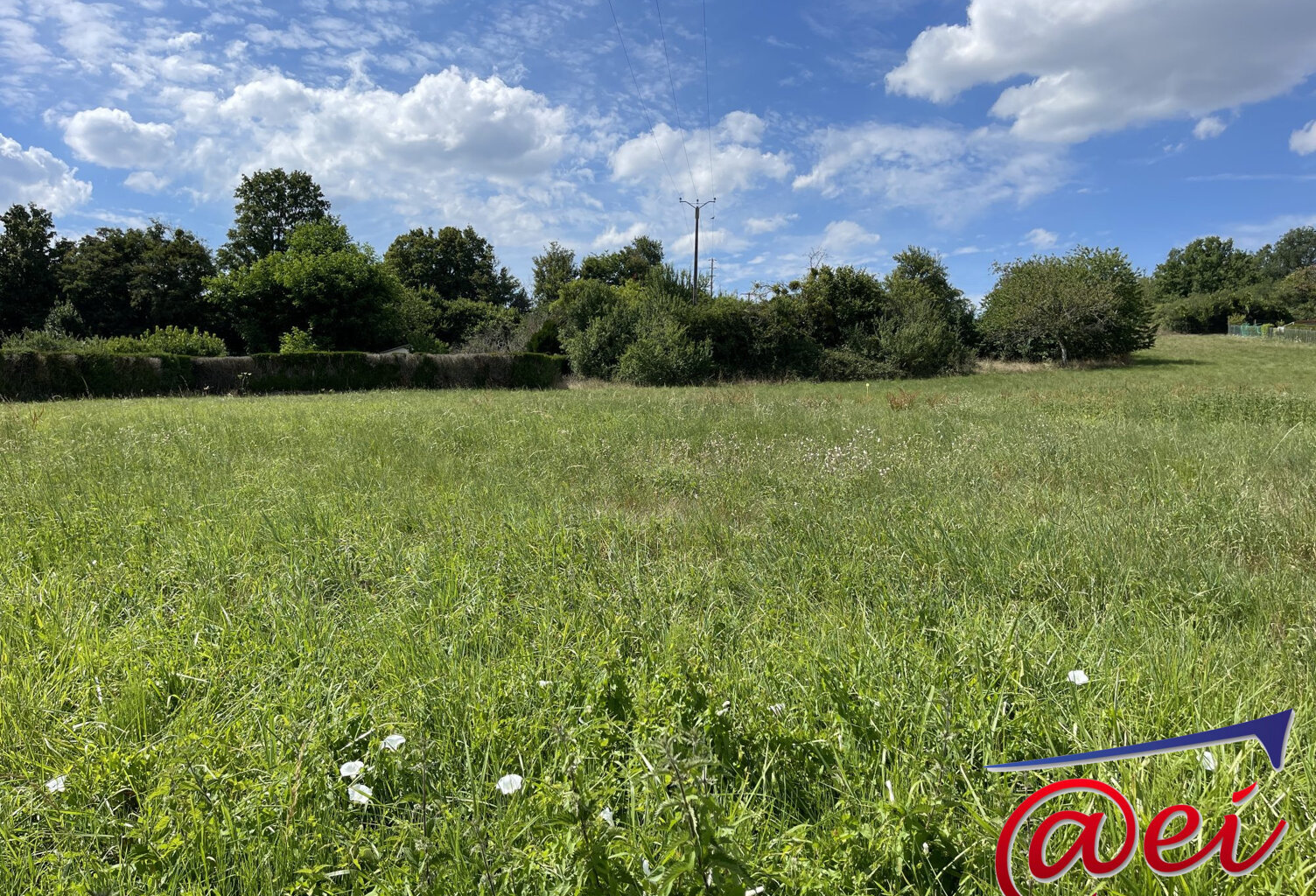 Terrain constructible de 1200 m2 — photo 1