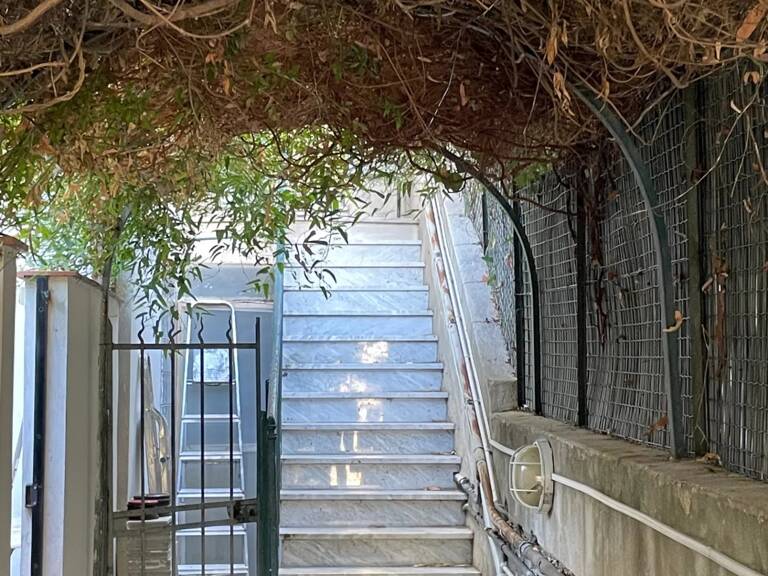 NICE LIBERATION: 2/3 pièces A RENOVER — photo 1