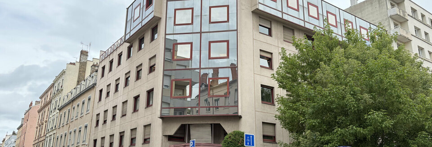 Bureau  126 m² à louer à Lyon 6 (69006)