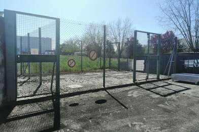 Local industriel 3 pièces 600 €