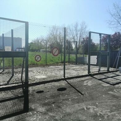 Local industriel 3 pièces 600 €