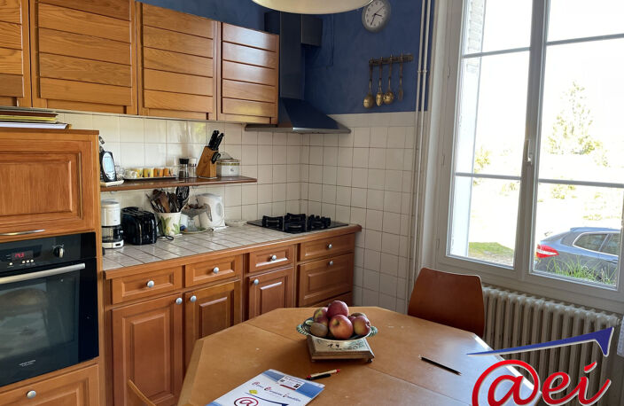 Maison T5 sur sous-sol + garage et dépendances sur un terrain d — photo 4