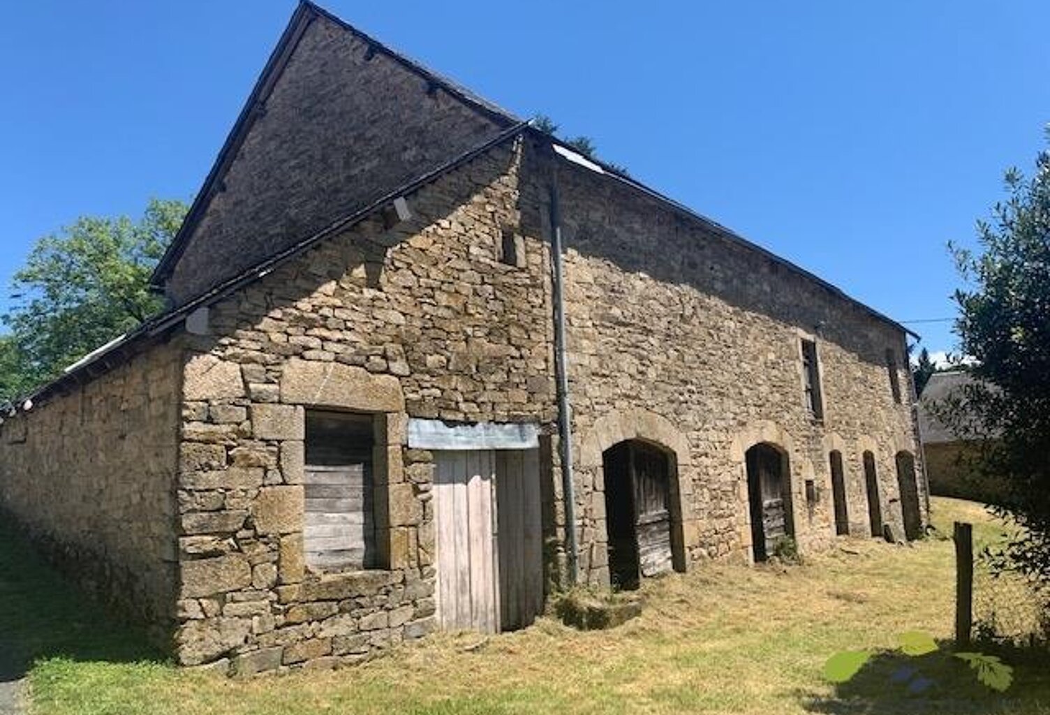 CORREZE — photo 1