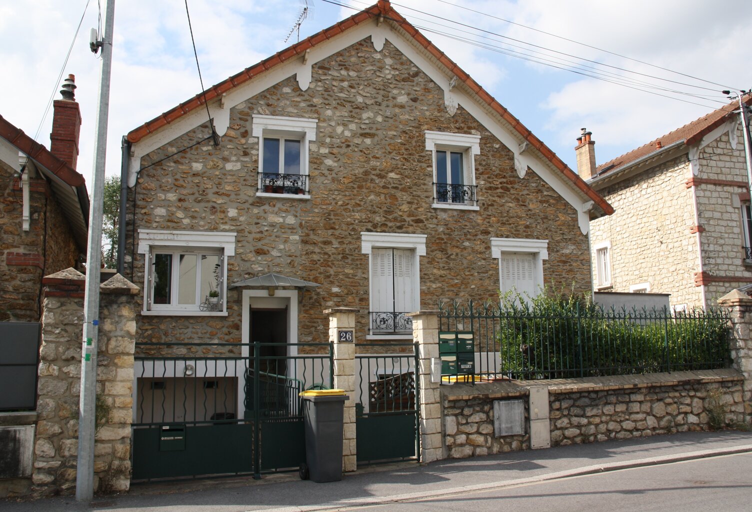 APPARTEMENT POUR INVESTISSEUR AVEC LOCATAIRE A DEUX PAS DE LA... — photo 1