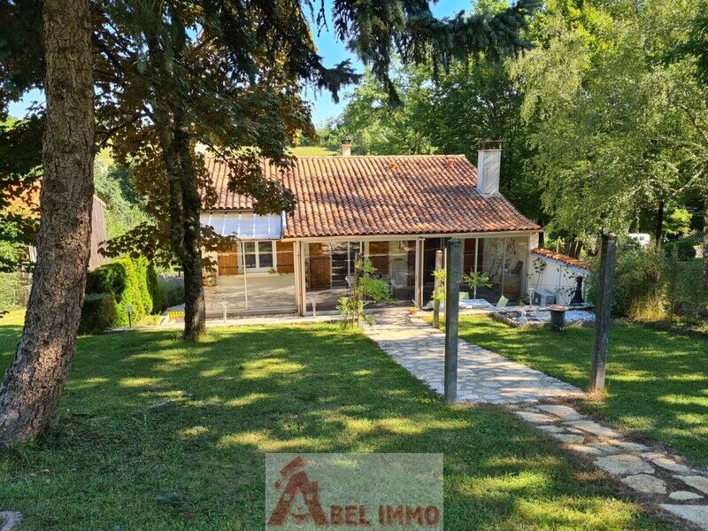 Villa / Maison  T4 à vendre Saint-Sauvant 17610