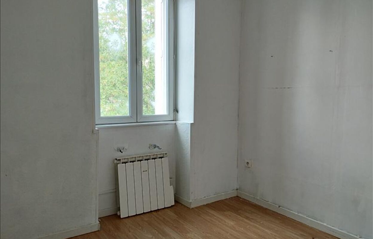 appartement 2 pièces 36 m2 à vendre à Commentry (03600)