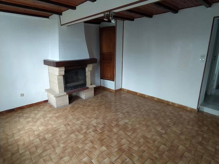 Maison   à vendre  — photo 1