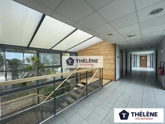 BUREAUX à LOUER — photo du bien