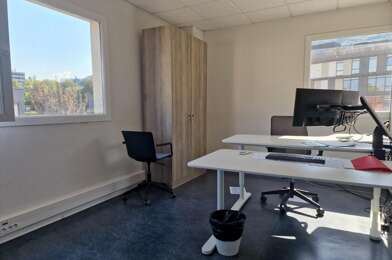 Bureau 2 pièces 700 €